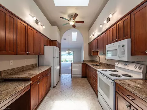 265 Perignon Pl, Naples, FL 34119 photo 3