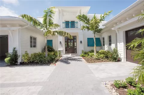 577 Starboard Dr, Naples, FL 34103 photo 8