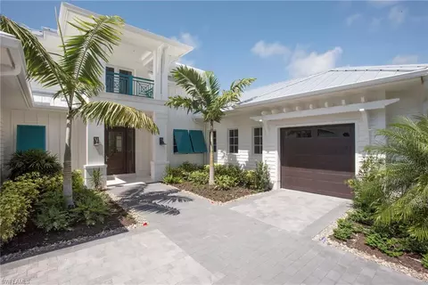 577 Starboard Dr, Naples, FL 34103 photo 5