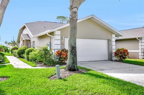 2000 Crown Pointe Blvd, Naples, FL 34112 photo 1