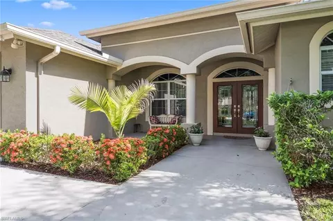 263 Willoughby Ext Dr, Naples, FL 34110 photo 2