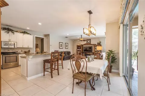 263 Willoughby Ext Dr, Naples, FL 34110 photo 10
