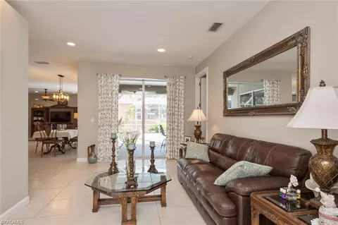 263 Willoughby Ext Dr, Naples, FL 34110 photo 3
