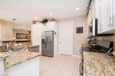 263 Willoughby Ext Dr, Naples, FL 34110 photo 5