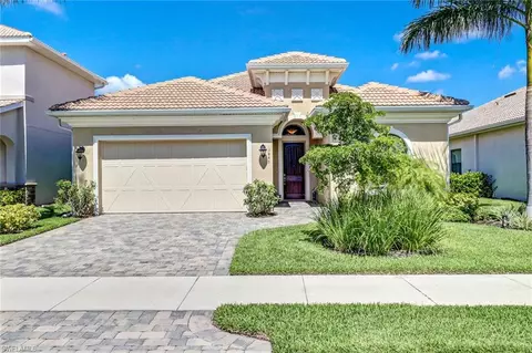 1645 Serrano Cir, Naples, FL 34105 photo 1