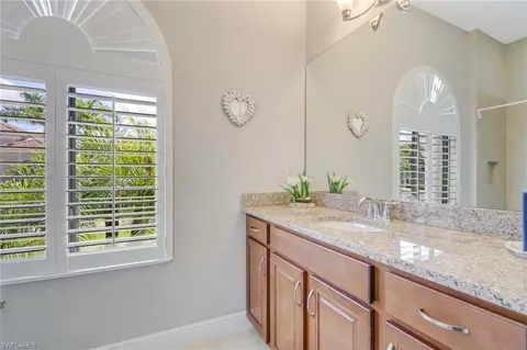 1645 Serrano Cir, Naples, FL 34105 photo 12