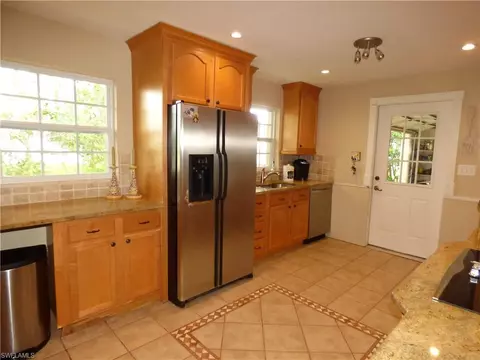 73 Wickliffe Dr, Naples, FL 34110 photo 9