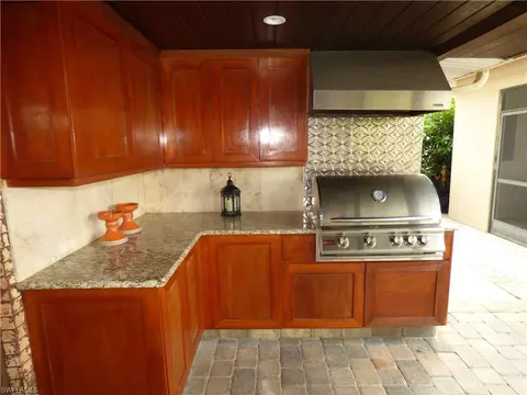 73 Wickliffe Dr, Naples, FL 34110 photo 20