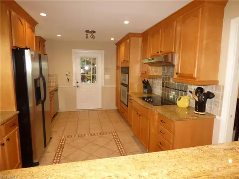 73 Wickliffe Dr, Naples, FL 34110 photo 10