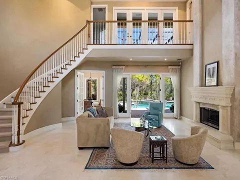 890 Barcarmil Way, Naples, FL 34110 photo 2
