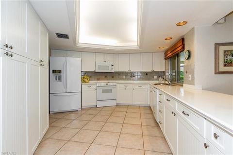 4611 Crayton Rd, Naples, FL 34103 photo 5
