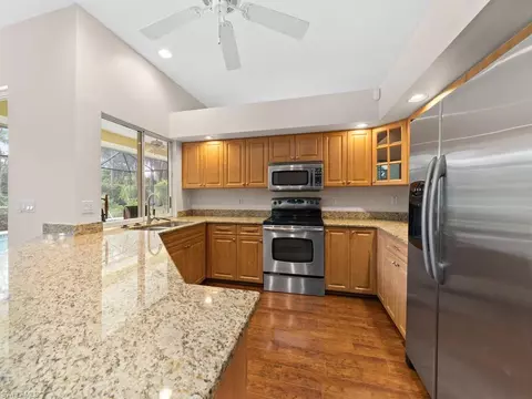 2003 Deerfield Cir, Naples, FL 34109 photo 6