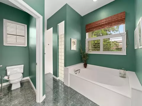 2003 Deerfield Cir, Naples, FL 34109 photo 11