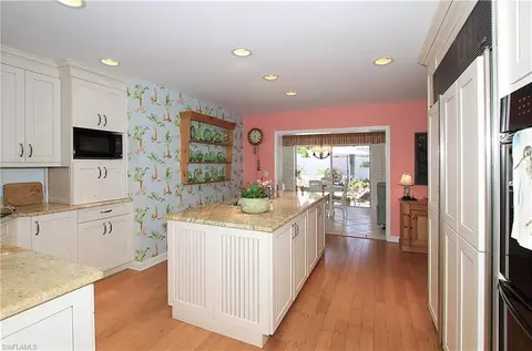 807 Rue Deville, Naples, FL 34108 photo 4