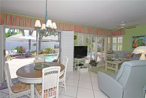 807 Rue Deville, Naples, FL 34108 photo 21