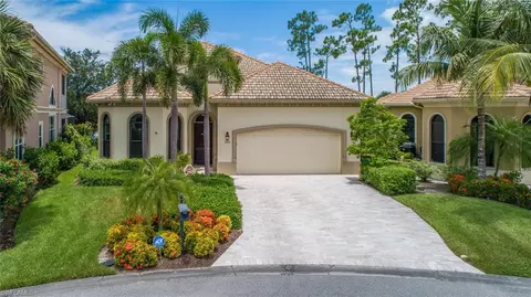 2836 Coco Lakes Dr, Naples, FL 34105 photo 4