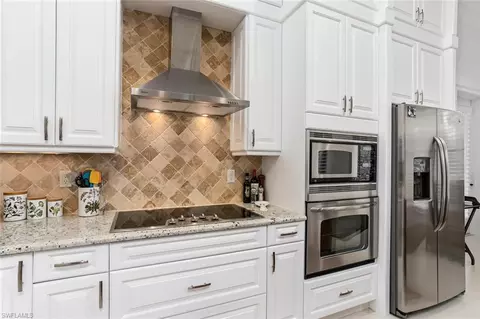 2836 Coco Lakes Dr, Naples, FL 34105 photo 8