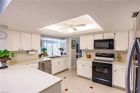 9809 Whitehall St, Naples, FL 34109 photo 12