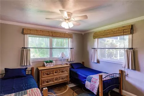 9809 Whitehall St, Naples, FL 34109 photo 17