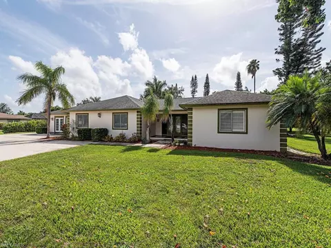 10254 Winterview Dr, Naples, FL 34109 photo 1