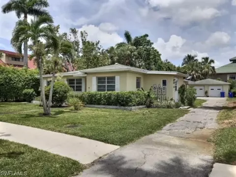 385 8th Ave S, Naples, FL 34102 photo 1