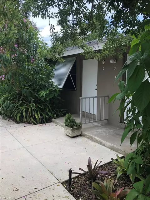 1124 Michigan Ave, Naples, FL 34103 photo 4