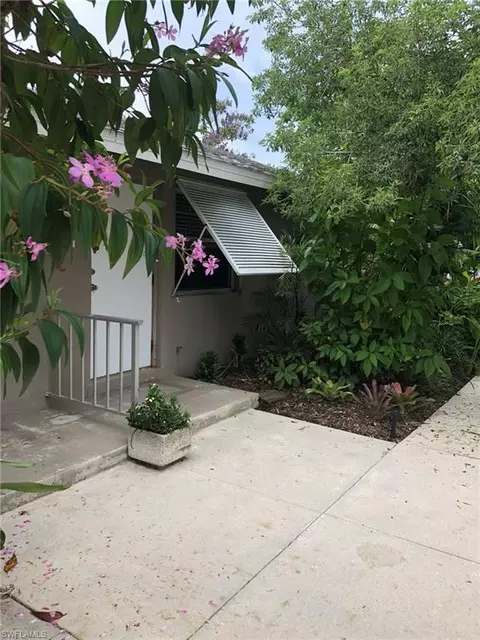 1136 Michigan Ave, Naples, FL 34103 photo 3