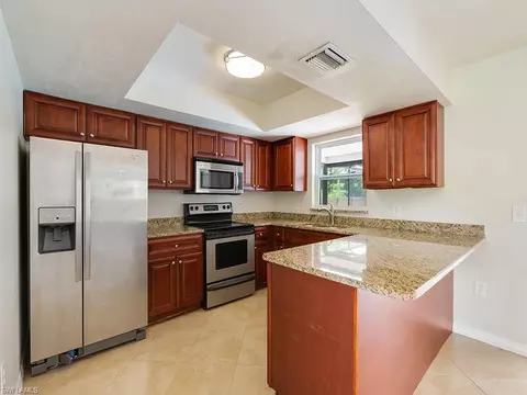 116 Madison Dr, Naples, FL 34110 photo 8