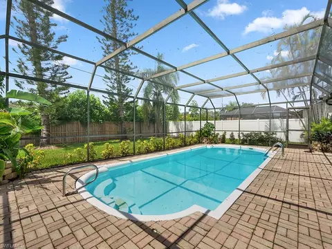 116 Madison Dr, Naples, FL 34110 photo 24