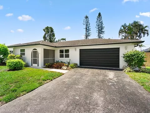 116 Madison Dr, Naples, FL 34110 photo 1
