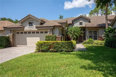 709 Courtside Dr, Naples, FL 34105 photo 3