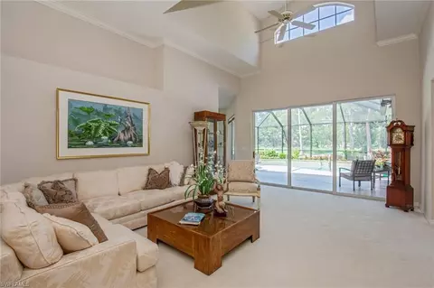 709 Courtside Dr, Naples, FL 34105 photo 9