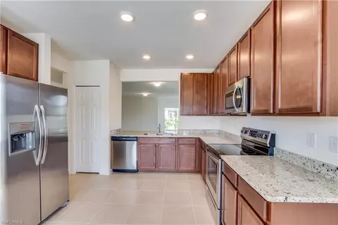661 Hadley Pl E, Naples, FL 34104 photo 7