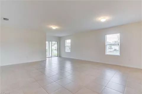 661 Hadley Pl E, Naples, FL 34104 photo 9