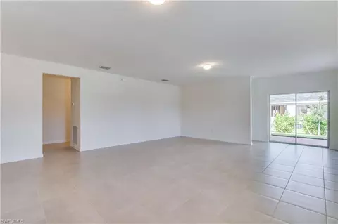 661 Hadley Pl E, Naples, FL 34104 photo 12
