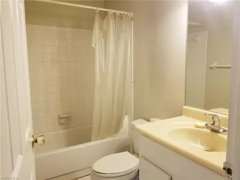 204 Madison Dr, Naples, FL 34110 photo 8