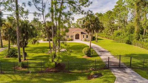 2020 Jung Blvd E, Naples, FL 34120 photo 2