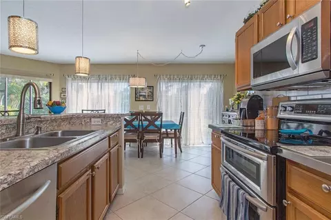 46 Bennington Dr #2, Naples, FL 34104 photo 3