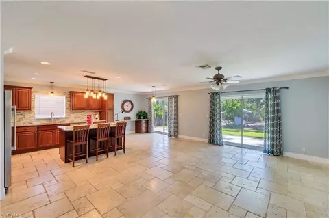 2310 Robin Dr, Naples, FL 34117 photo 6
