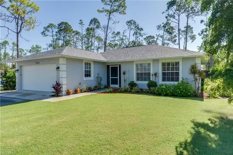 2310 Robin Dr, Naples, FL 34117 photo 1