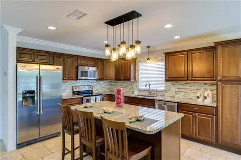 2310 Robin Dr, Naples, FL 34117 photo 3