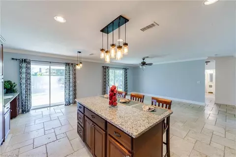 2310 Robin Dr, Naples, FL 34117 photo 4
