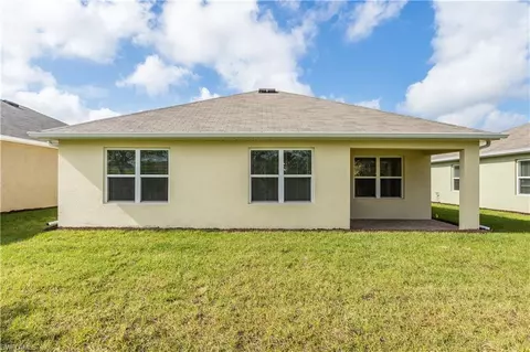642 Wickham St, Naples, FL 34104 photo 5