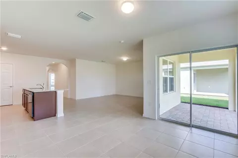 642 Wickham St, Naples, FL 34104 photo 13