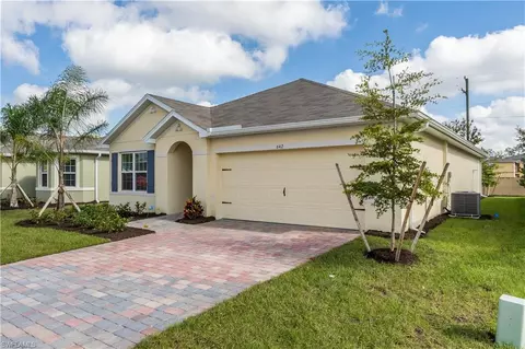 642 Wickham St, Naples, FL 34104 photo 3
