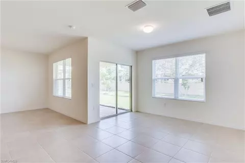 642 Wickham St, Naples, FL 34104 photo 15