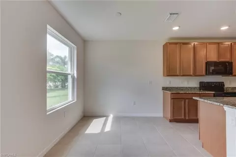 664 Hadley Pl E, Naples, FL 34104 photo 8