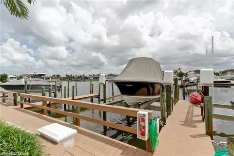 271 Southbay Dr #251, Naples, FL 34108 photo 2