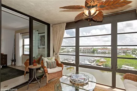 271 Southbay Dr #251, Naples, FL 34108 photo 8
