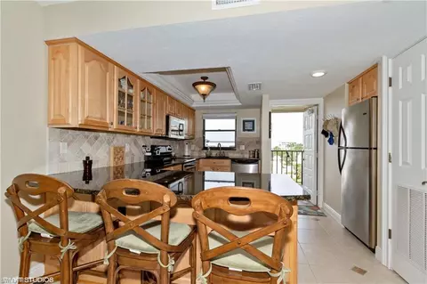 271 Southbay Dr #251, Naples, FL 34108 photo 13